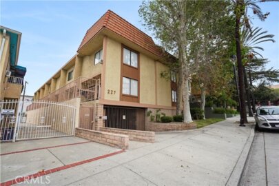 227 E Burbank #C Photo