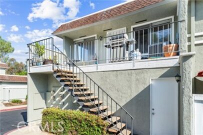 Delightful Aliso Villas Condominium Located at 26068 Via Pera was Just Sold