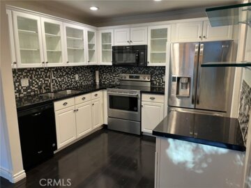 102 Scholz Plaza 149 Photo