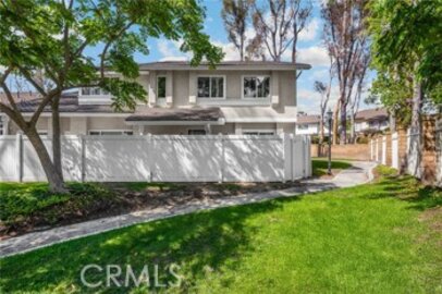 Spectacular Coyote Hills Bluffs Townhouse Located at 2350 Coventry Circle was Just Sold