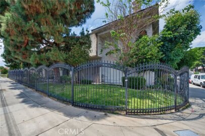 13243 Vanowen #2 Photo