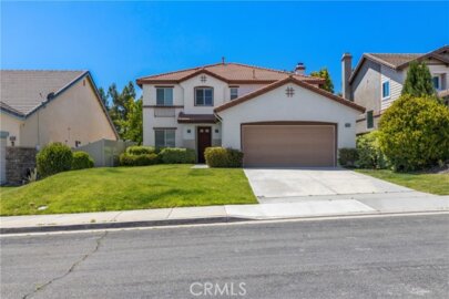 42631 Hussar Court Photo