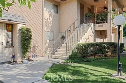 Terrific Newly Listed Fashion Walk Condominium Located at 1024 Las Lomas Drive #C