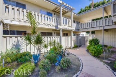 Charming Newly Listed El Capitan Condominium Located at 3325 Santa Fe Avenue #35