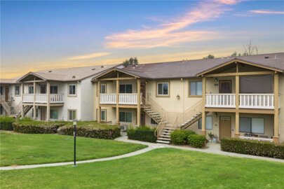 1423 Graves #222 Photo