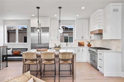 825 W Bay Avenue #B Photo