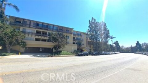 Marvelous Newly Listed The Camelot Condominium Located at 6250 Buckingham #111