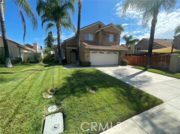 Delightful Newly Listed Paloma Del Sol Single Family Residence Located at 43036 Calle Jeminez