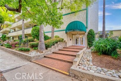 Gorgeous Newly Listed Pleasant Villas Condominium Located at 277 Pleasant Street #217