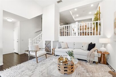 380 W Wilson #B103 Photo