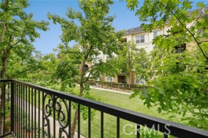 Beautiful Watermarke Condominium Located at 2239 Watermarke Place was Just Sold