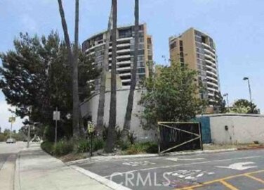 Elegant Newly Listed Via Marina Tahiti Condominium Located at 4316 Marina City Drive #PH29