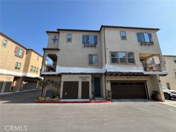18292 Iris Lane Photo