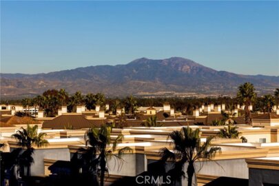 3072 Scholarship Photo