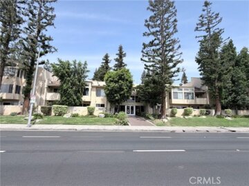 7800 Topanga Canyon Boulevard #116 Photo