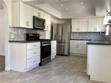 17836 Killion Street #A Photo