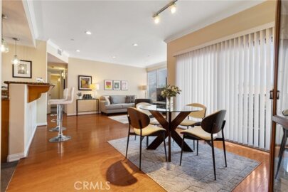 4821 Bakman Avenue #206 Photo