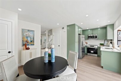 1700 W Cerritos #206 Photo