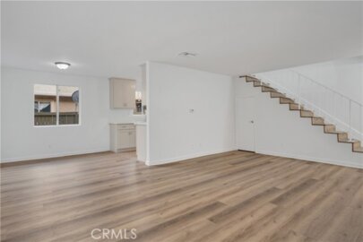 20214 Cohasset St. Unit #5 Photo