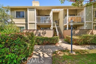Impressive Newly Listed Village Homes Condominium Located at 1111 Packers Circle #18
