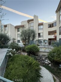 5255 Zelzah Avenue #302 Photo