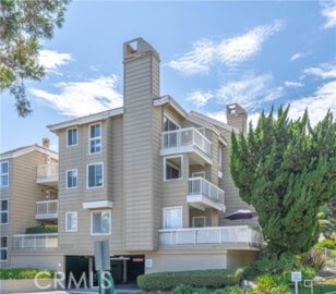 Stunning Newly Listed Seabridge Villas Condominium Located at 20251 Cape Coral Lane #301