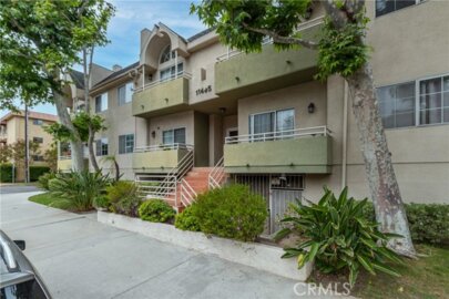 11485 Moorpark Street #15 Photo