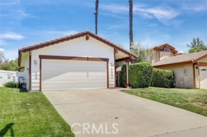Stunning Village Grove Single Family Residence Located at 41555 Avenida De La Reina was Just Sold