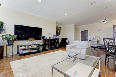 13941 Sherman Way Boulevard #401 Photo