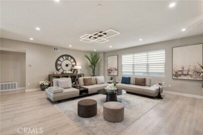 355 S Cypress Street Photo