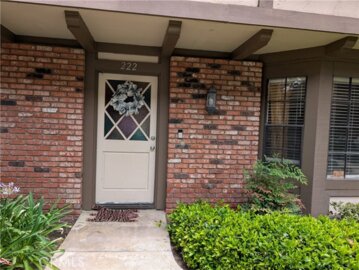 222 Wrightwood Photo