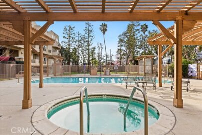 10715 Camarillo Street #203 Photo