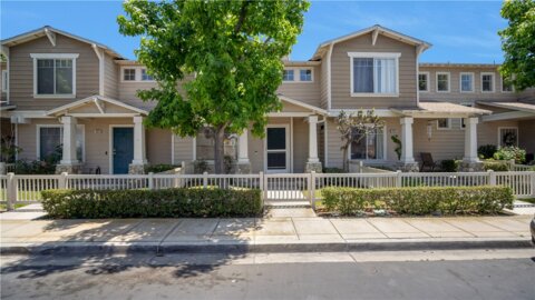 970 E Chestnut Photo
