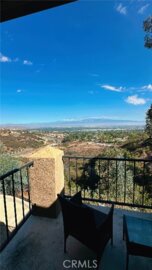 2568 Avenida Del Vista #201 Photo