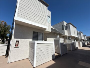 125 W South #218 Photo