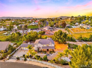 30810 Avenida Del Reposo Photo