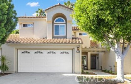 Amazing Las Palmas Townhouse Located at 3 Almador was Just Sold