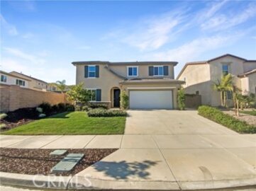 Lovely Newly Listed Sycamore Creek Single Family Residence Located at 11795 Bunting Circle