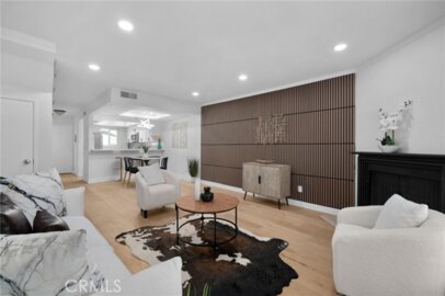 11119 Camarillo Street Toluca Lake #104 Photo