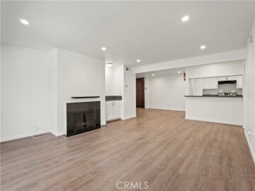 5334 Lindley Avenue #125 Photo