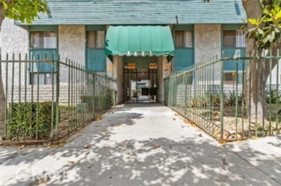 Extraordinary Newly Listed Willis Villas Condominium Located at 8801 Willis Avenue #6