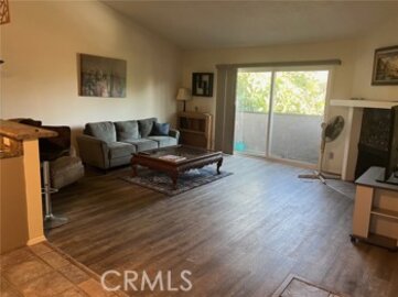 Fabulous Lindley Park Plaza Condominium Located at 5500 Lindley Avenue #207 was Just Sold