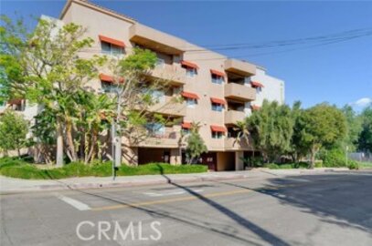 Stunning Newly Listed Terrace Court Condominium Located at 9610 Zelzah #301