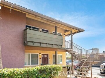 Stunning Grand Tree Park Condominium Located at 2041 E Grand Avenue #24 was Just Sold