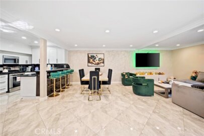 7924 Woodman Avenue #78 Photo