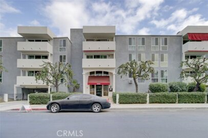 5454 Zelzah Avenue #215 Photo