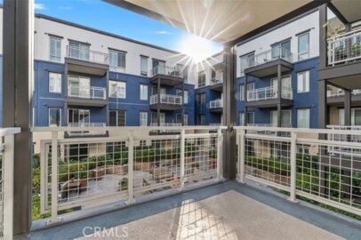 150 N The Promenade #202 Photo