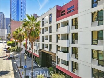 Phenomenal Newly Listed Vero Condominium Located at 1234 Wilshire #329