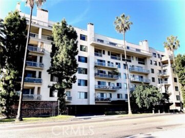 Stunning Wilshire Fremont Condominium Located at 4460 Wilshire Boulevard #704 was Just Sold