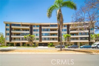 Delightful Newly Listed The Knolls Condominium Located at 4505 California Avenue #506